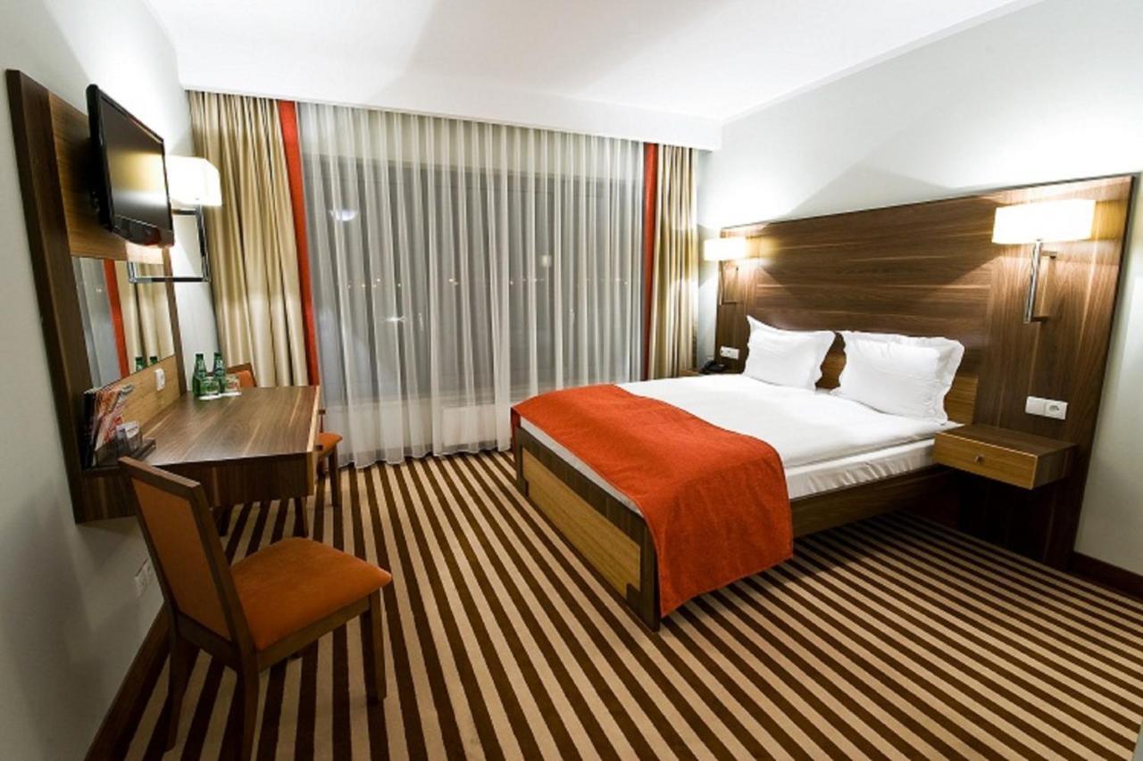 Hotel Poznanski A2 Luboń Habitación foto